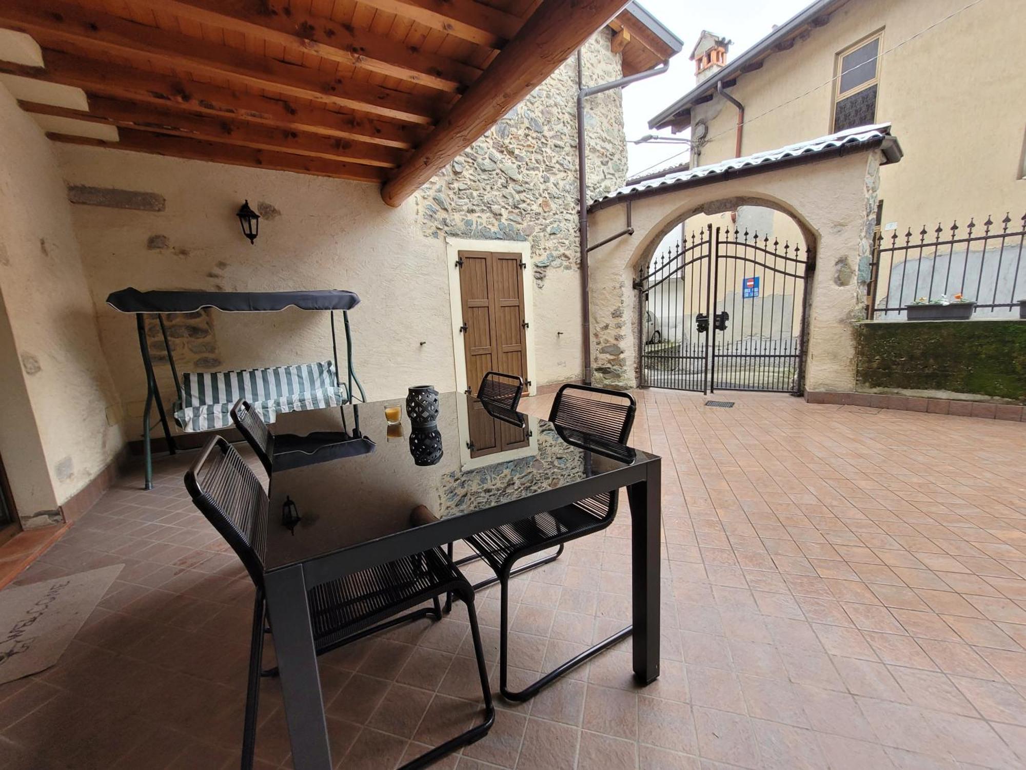 La Casa Sull' Altopiano Mountain Lake Iseo Hospitality Bossico المظهر الخارجي الصورة